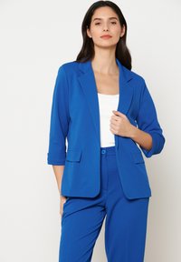 Nepasirinkta, electric blue