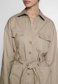 Nly by Nelly Freizeitkleid - beige
