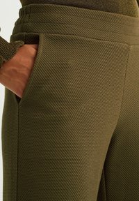 WE Fashion Treniņtērpa apakšdaļas - green