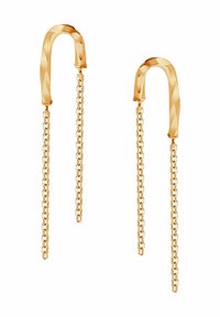 Złote kolczyki z fakturowanym, U-kształtnym wierzchem, z dwiema wiszącymi łańcuszkami, które prezentują gładkie wykończenie i nowoczesny design.