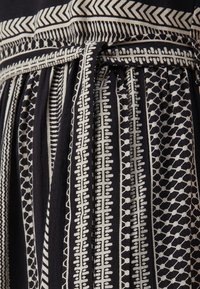 Vero Moda VMDICTHE SINGLET DRESS - Robe longue - black/birch