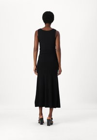 DRYKORN VERESE - A-Linien-Rock - black