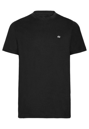 Musta puuvillapaita, jossa on pyöreä kaula-aukko ja lyhyet hihat. Vasemmassa rintapielessä on pieni valkoinen logo. Sileä pinta.