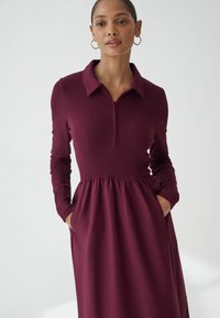 Next LONG SLEEVE COLLARED-REGULAR FIT - Maksikleit - oxblood red