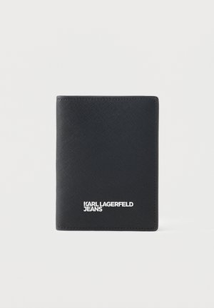 Portefeuille en cuir noir texturé avec logo blanc "KARL LAGERFELD JEANS" embossé au centre devant sur fond uni.