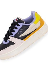 Sneaker con un design multicolore caratterizzato da dettagli neri, crema, lavanda, giallo e arancione. Realizzate in pelle con una finitura texturizzata.