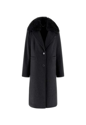 Cappotto di lana nera con colletto in pelliccia sintetica, design su misura, maniche lunghe, chiusura con un solo bottone e tasche laterali.