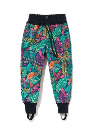 Spodnie dziecięce z kolorowym tropikalnym nadrukiem liści, elastycznym pasem z troczkiem, prążkowanymi mankietami przy kostkach oraz czarnymi paskami na stopy.