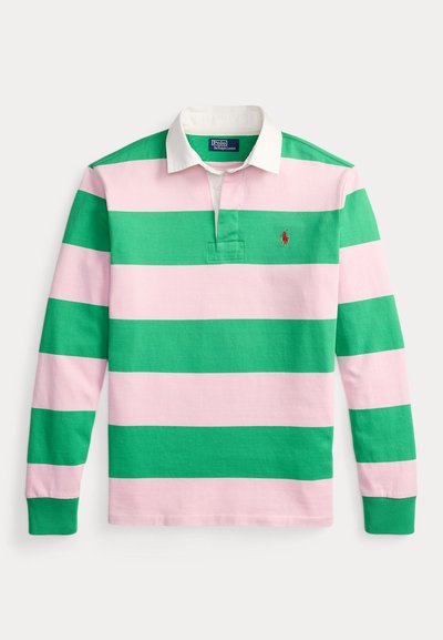 Πράσινο και ροζ ριγέ μπλουζάκι πόλο με μακριά μανίκια και λευκό γιακά, με μικρό κεντημένο λογότυπο στο αριστερό στήθος. Κατασκευασμένο από βαμβάκι.