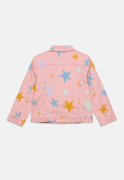 Ροζ τζιν μπουφάν με πολύχρωμα αστεράκια σε μπλε, κίτρινο και ανοιχτό μπλε. Διαθέτει κλασικό γιακά και μανσέτες με κουμπιά.