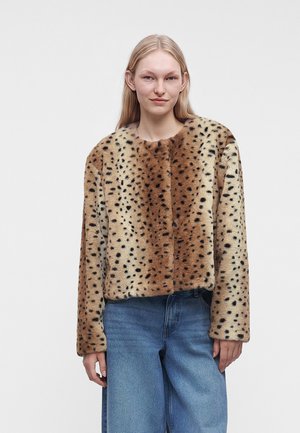 Noisy May, NMTOKYO O NECK SHORT - Winterjas - brown
