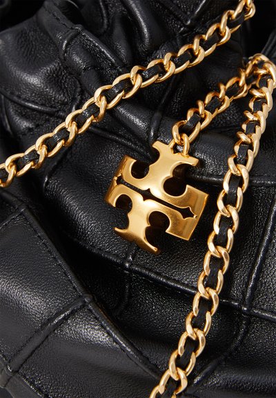 Tory Burch FLEMING MINI HOBO - Håndtasker - black