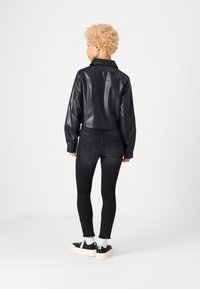 ONLY Petite ONLRIMA JACKET  - Bunda z nepravej kože - black