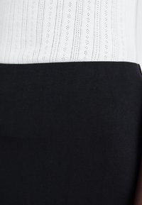 Weekday SIGNE DRAPY SKIRT - Jupe trapèze - black