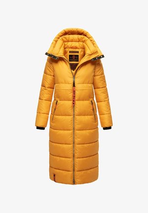 Lang, lys gul, puffet frakke med hætte, to forlommer og lynlås lukning med orange detaljer. Stoffet har en glat tekstur.