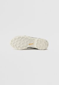 Thumbnail Image 5