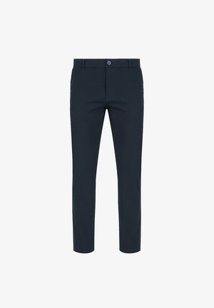 Granatowe spodnie wykonane z lekkiego materiału, z prostym krojem, z zapięciem na guzik oraz przednimi kieszeniami. Gładka tekstura, bez wzorów.