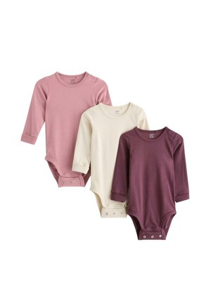 Drie longsleeve body’s in roze, crème en paars. Zachte katoenstof met drukknopen aan de onderkant en een ronde halslijn.