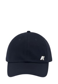 Casquette de baseball bleu marine foncé avec une visière courbée et un petit logo « K » blanc et gris sur le panneau avant gauche.
