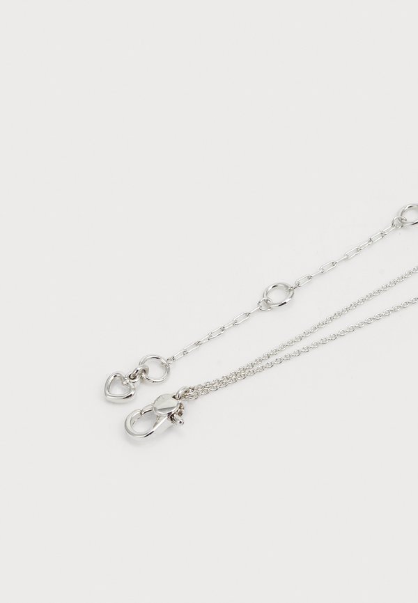 INTERLOCK - Necklace2