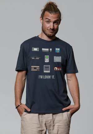 VIDEOGAMES - Print T-shirt - india ink grey