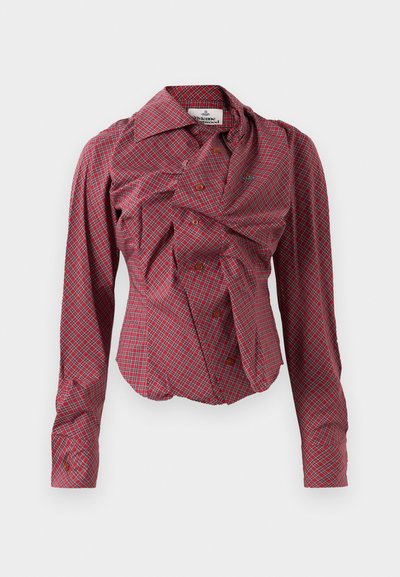 Punane ruuduline särk pika varrukaga, suure kraega ja asümmeetrilise disainiga. Omab nööpide sulgemisi ning tekstuurset kangast voldikutega.