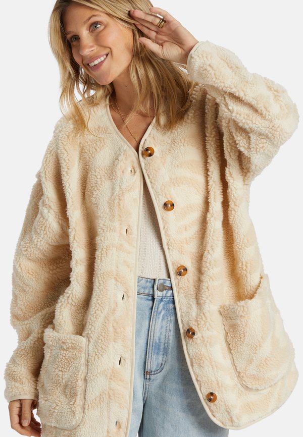 FIRESIDE COZY - Short coat - beige4