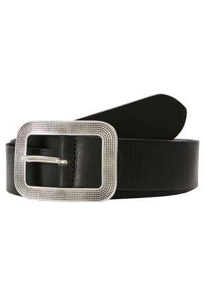 Zwarte leren riem met een gestructureerde zilveren vierkante gesp. De gesp heeft een stippenpatroon en een klassieke prongsluiting.