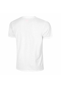 Camiseta blanca de manga corta con un cuello redondo clásico, fabricada en suave algodón, con un diseño liso y una textura suave.