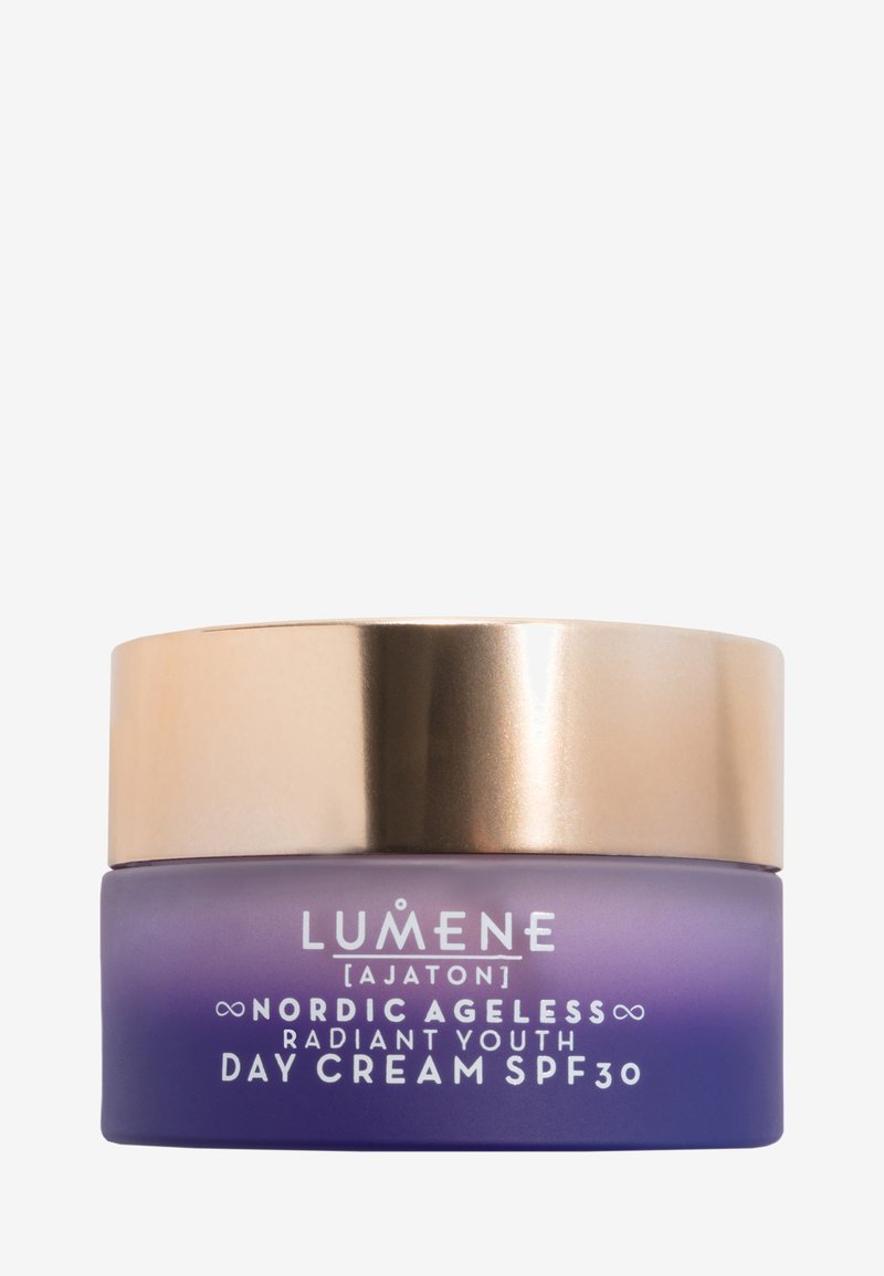 Crème de jour Lumene Nordic Ageless Radiant Youth SPF 30 dans un pot givré violet avec un couvercle brillant en or rose.