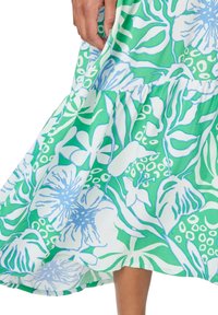 Betty Barclay Denní šaty - white