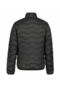 Schwarze Puffjacke mit einem gesteppten Design und hexagonalen Mustern, hohem Kragen und langen Ärmeln. Glatte, leichte Textur.