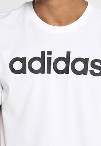 adidas Performance Camiseta estampada - white