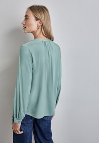 Street One IN UNI - Tunica - grün