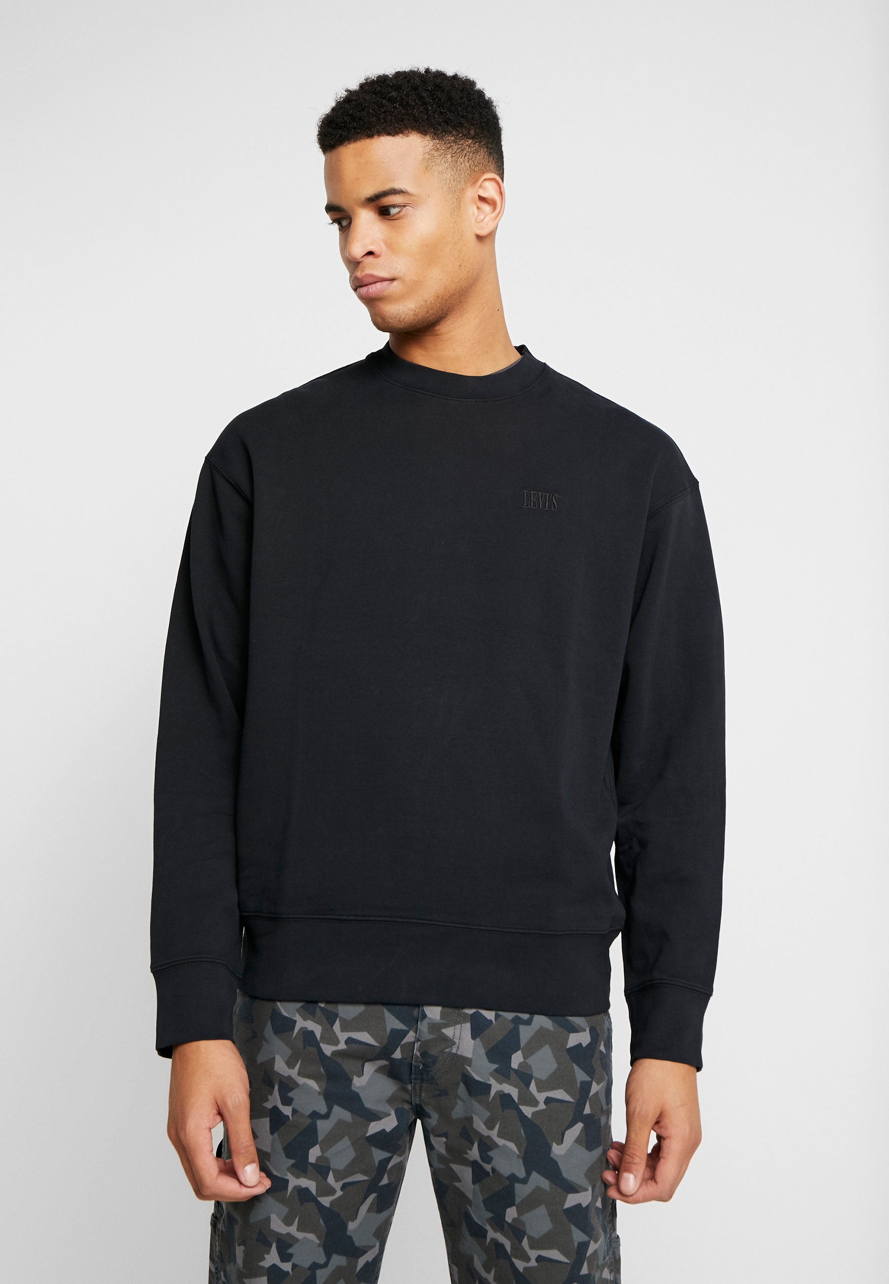 black levi sweatshirt