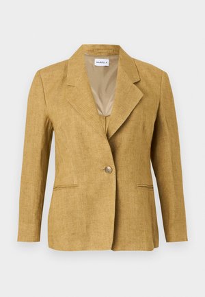 Μουσταρδί κίτρινο λινό σακάκι με ένα κουμπί, γιακά με εγκοπές και δύο μπροστινές τσέπες, εμφανιζόμενο σε λευκό φόντο.