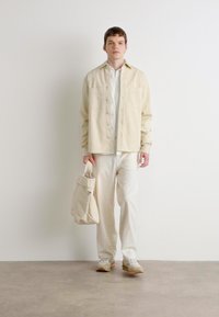 BOSS OWEN - Button down-skjorte - open white