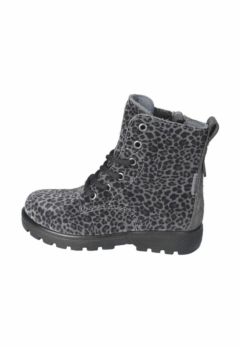 Stivale lacciato leopardato grigio e nero da bambino con suola in gomma nera e cerniera laterale su sfondo bianco.