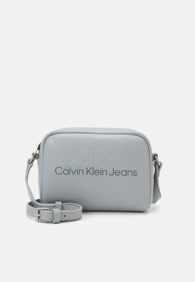 Calvin Klein Jeans SCULPTED CAMERA BAG MONO - Borsa a tracolla - quarry