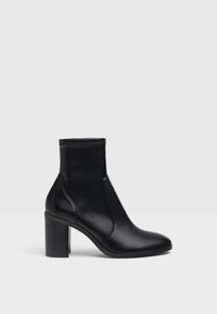 Bershka Bottines à talons hauts - black