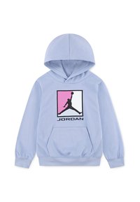 Felpa con cappuccio di colore blu chiaro, dotata di tasca frontale, con il logo Jumpman nero all'interno di un quadrato rosa e bianco e il testo "JORDAN" sottostante.