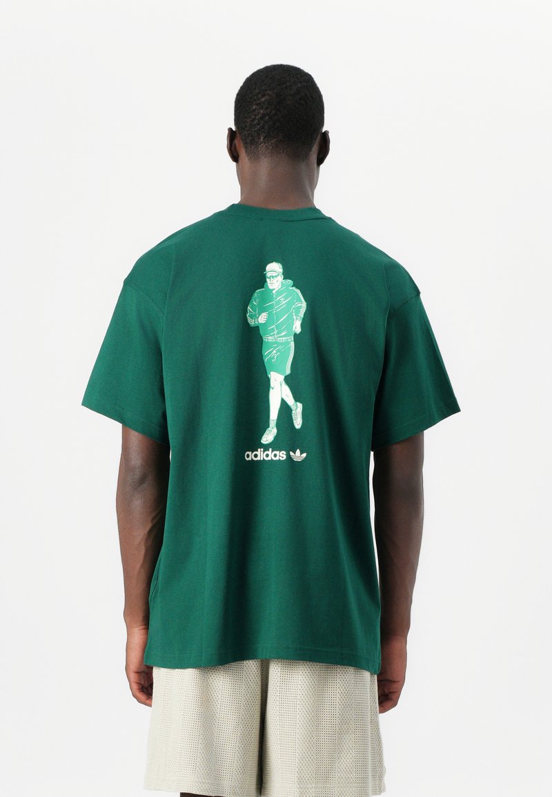 adidas Originals - RETRO RUNNING UNISEX - Majica kratkih rukava s printom - collegiate green, Povećaj
