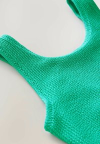 Non selezionato, green
