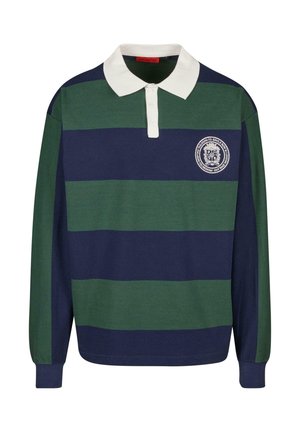 Polo cu mânecă lungă, cu dungi orizontale de culoare verde închis și bleumarin, guler alb și un emblema pe partea stângă a pieptului. Fabricat dintr-un material texturat.