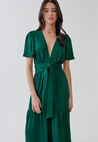 TUSSAH AUORA - Maksi suknelė - emerald