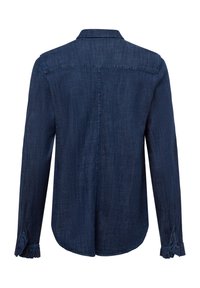 Dunkelblauses Denim-Hemd mit langen Ärmeln, ausgestattet mit einem Kragen, abgerundetem Saum und Rüschensäumen. Glatte Textur mit dezenten Nähdetails.