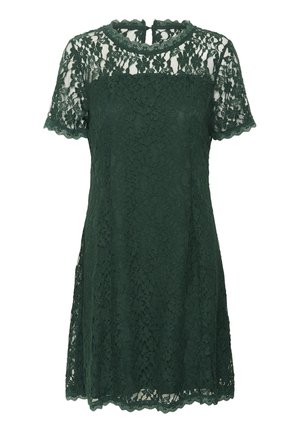 Zelena čipkasta haljina s kratkim rukavima, valovitim izrezom, teksturiranim cvjetnim uzorkom i detaljem u obliku ključa na leđima. A-linijska silueta.