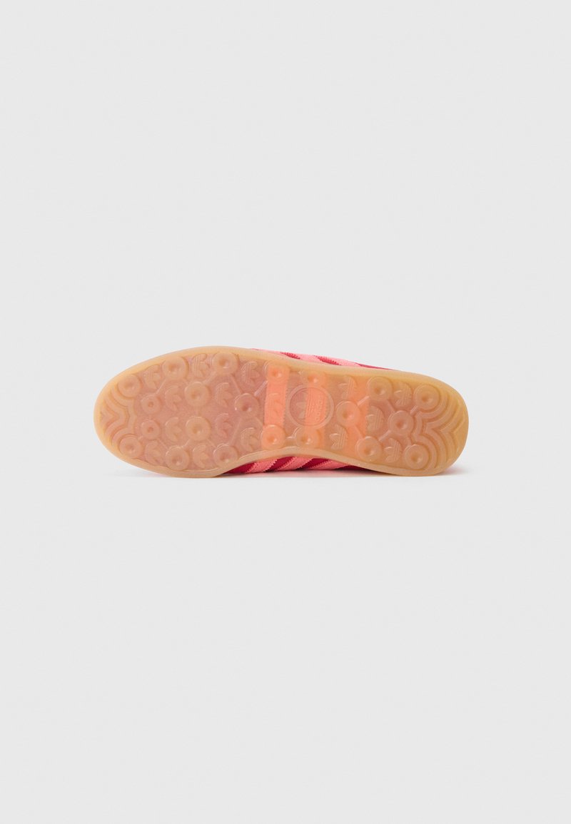 Adidas Gazelle rojos | Zapatos | ZALANDO