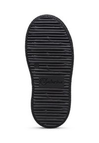 Suola di scarpa in gomma nera con scanalature testurizzate per aderenza. Presenta una forma rotonda e un logo impresso sul lato. Taglia contrassegnata come 24.