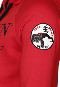 TOP GUN WEICHER  DEFENDER - Hoodie - red